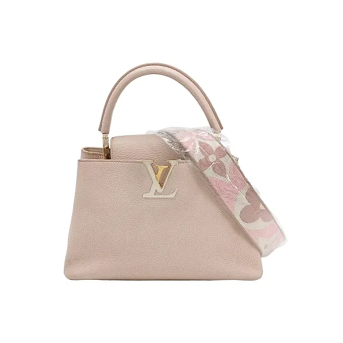 Louis Vuitton Capucines MM, Pink