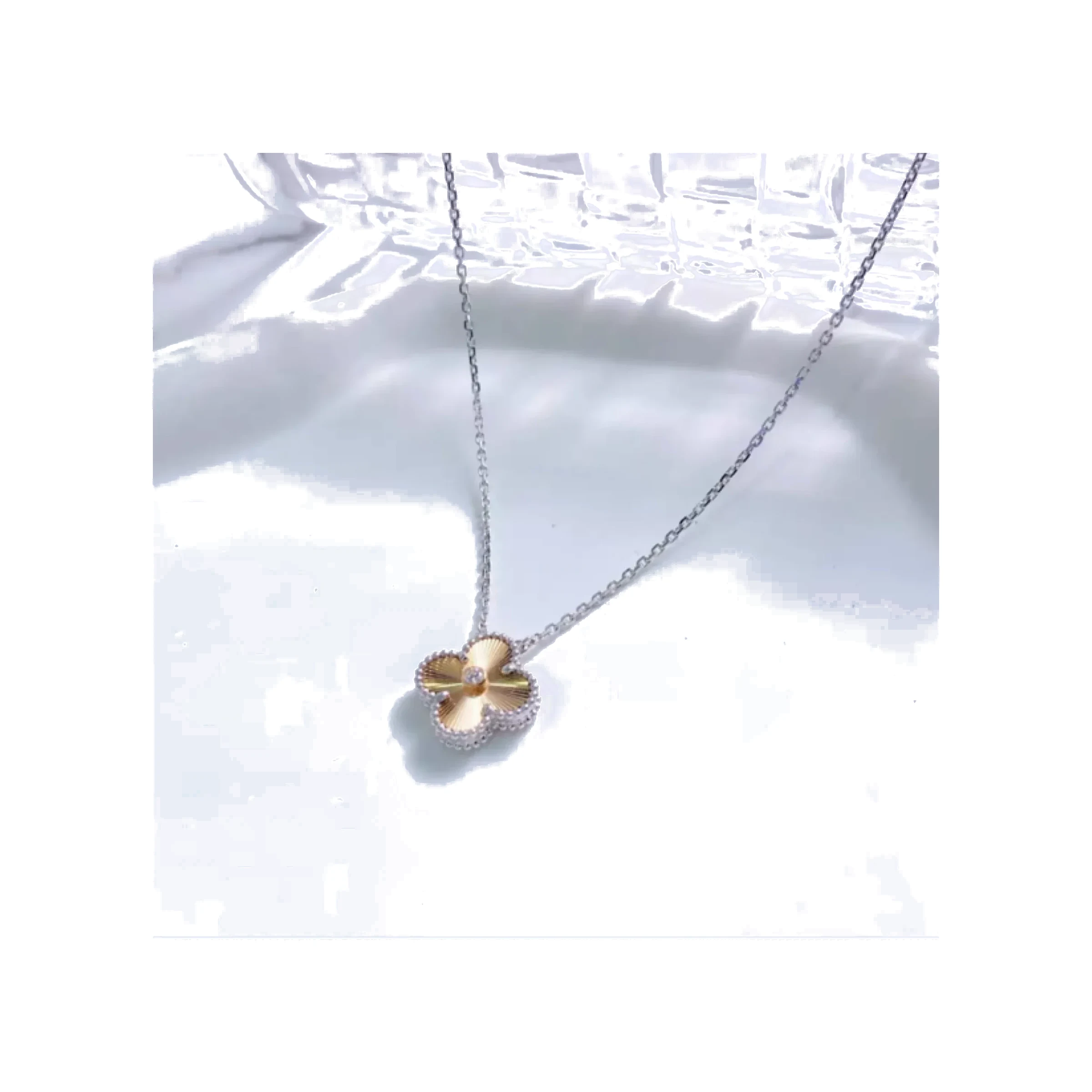 Van Cleef & Arpels Vintage Alhambra Christmas Edition Necklace