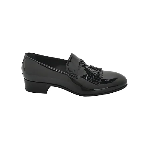 Gucci Fringed Patent Loafers
