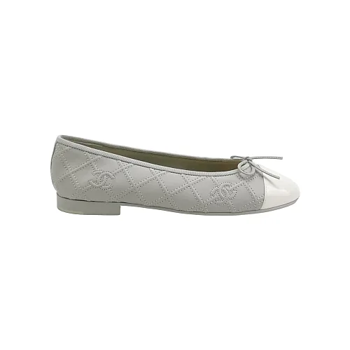 Chanel Two-Tone Cap-Toe Flats