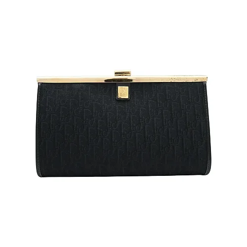 Logo Plate Trotter Pattern Clasp Clutch Bag Black