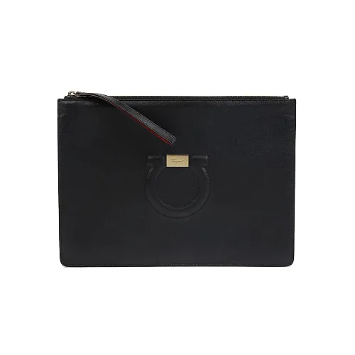 Gancini Strap Clutch 22 D300