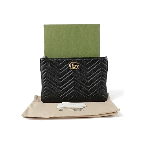 GG Marmont Pouch