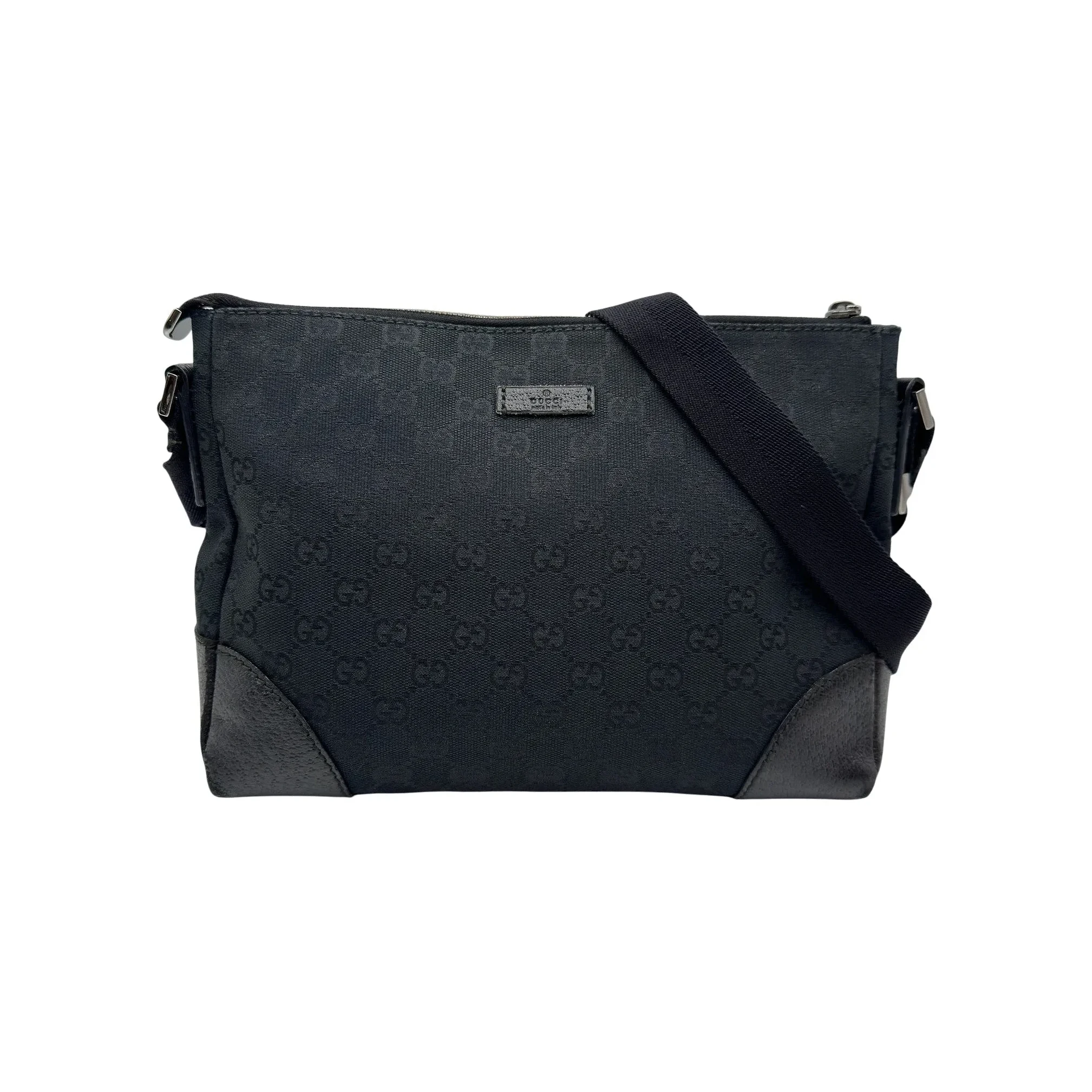 GG Canvas Shoulder Bag