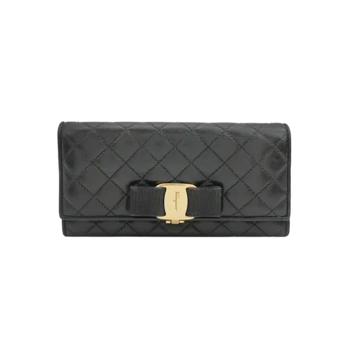 Salvatore Ferragamo Vara Bow Quilted Leather Wallet