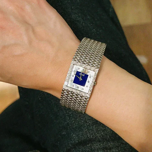 18K12P Diamond Tradition 22mm 9352D4 Manual Wind Mother-of-Pearl / Blue Watch